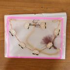 Elegant White Lotus Design Necklace with Stud Earrings Set (1 Set)