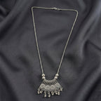 Indian chandelier necklace        
